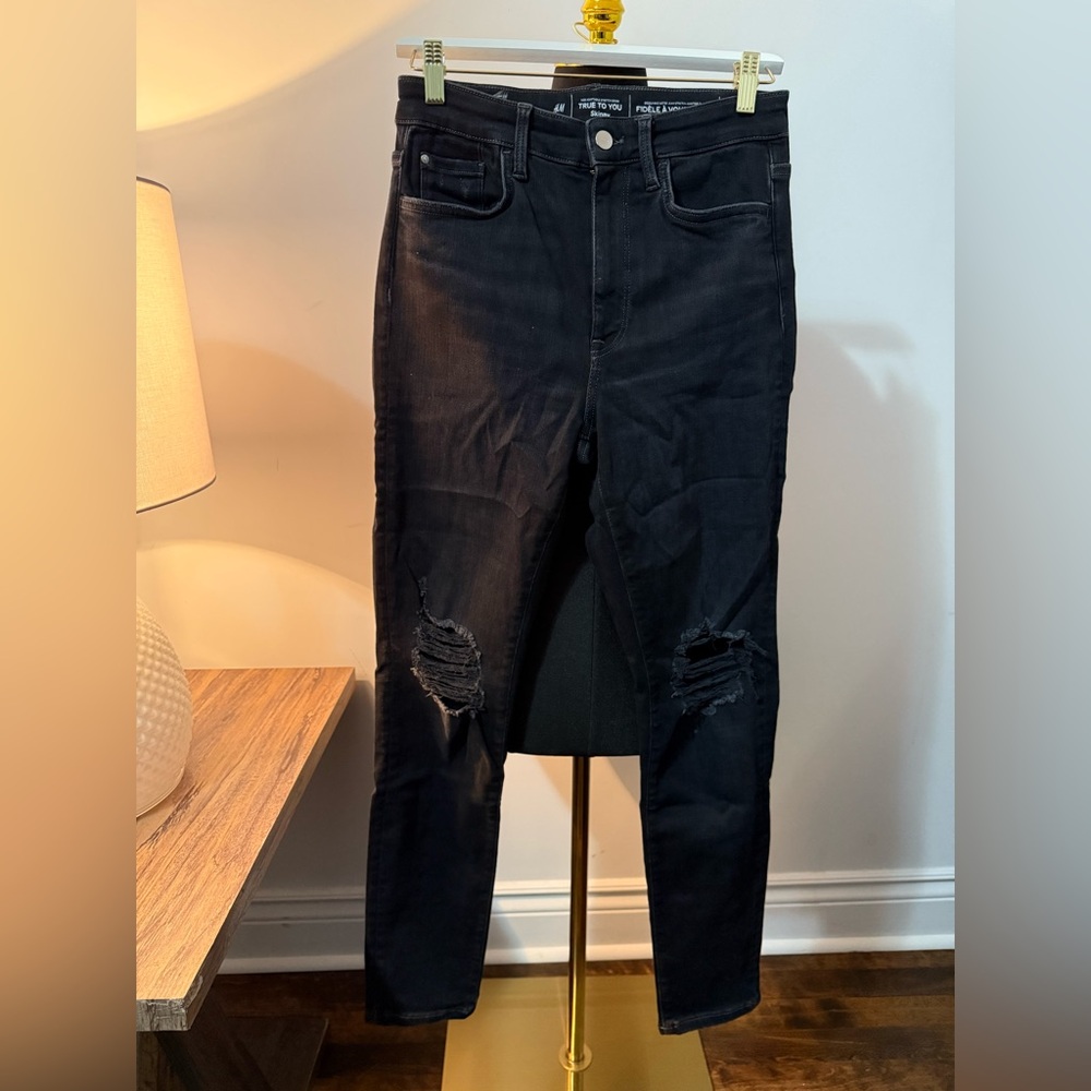 👖2/40 Jeans | H&M | black  Skinny Distressed Jeans